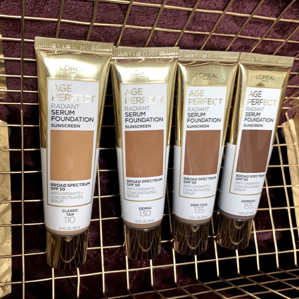 L’Oreal age perfect radiant serum foundation with broadspectrum SPF 30 sunscreen